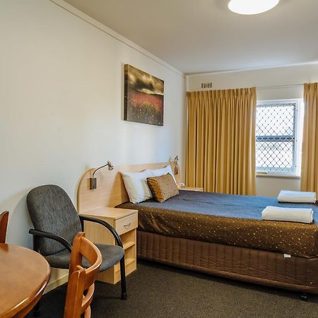 Canning Bridge Auto Lodge เพิร์ท ภายนอก รูปภาพ