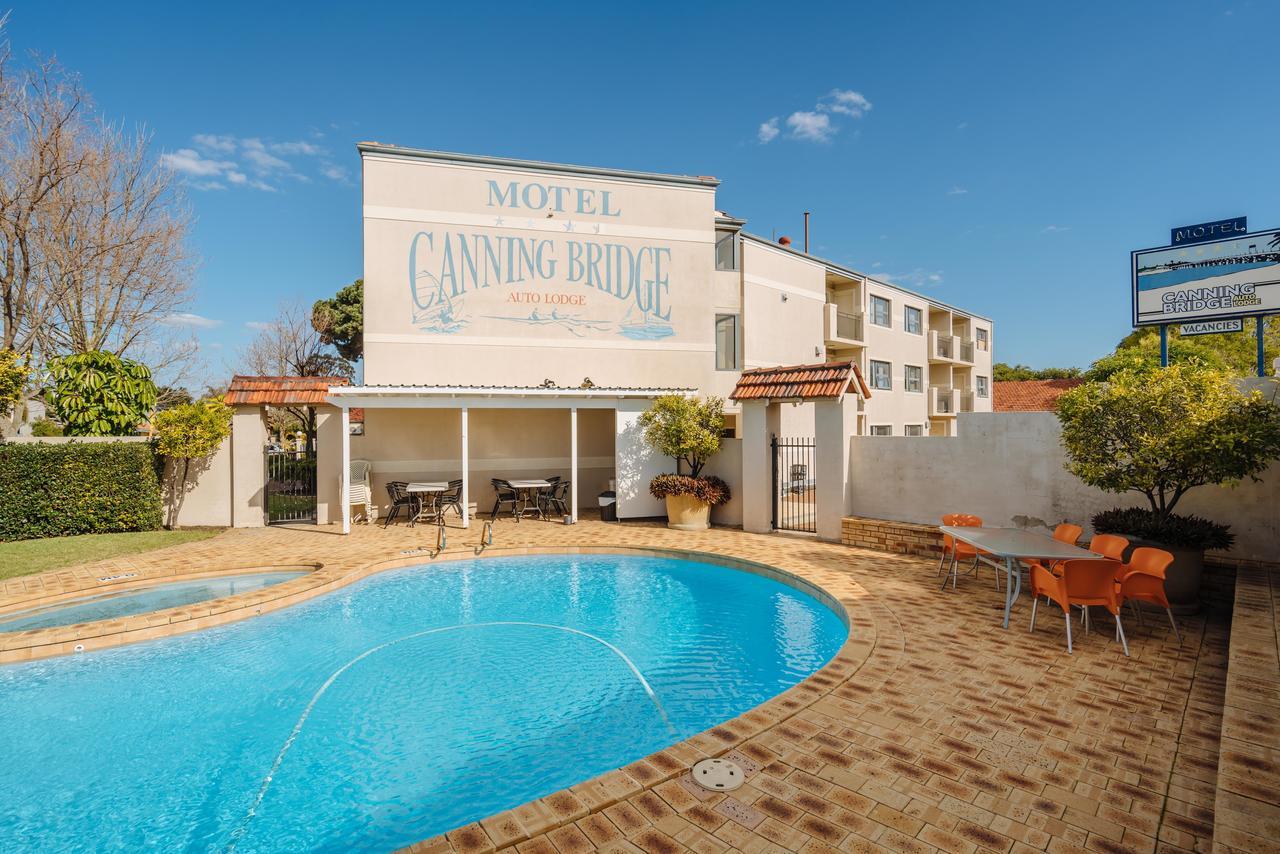 Canning Bridge Auto Lodge เพิร์ท ภายนอก รูปภาพ