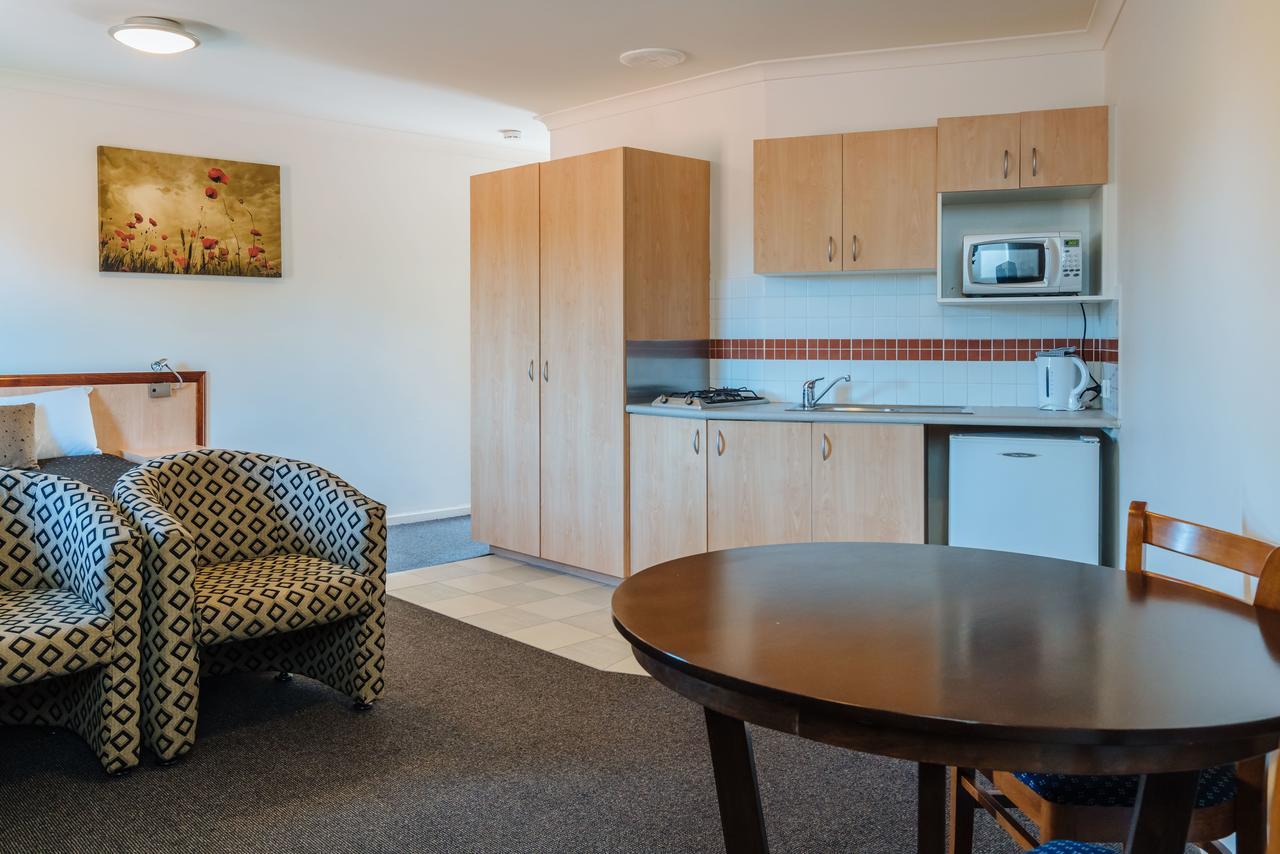 Canning Bridge Auto Lodge เพิร์ท ภายนอก รูปภาพ