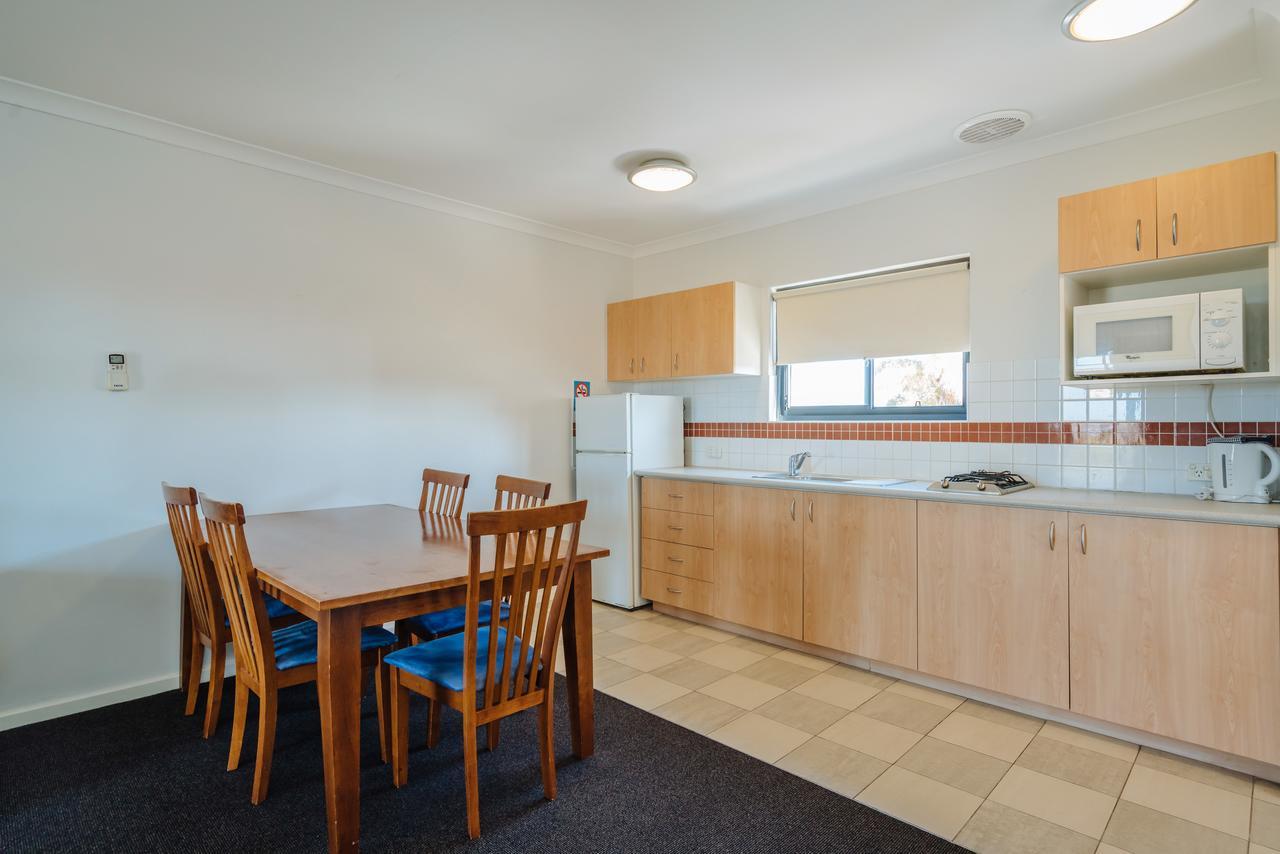 Canning Bridge Auto Lodge เพิร์ท ภายนอก รูปภาพ