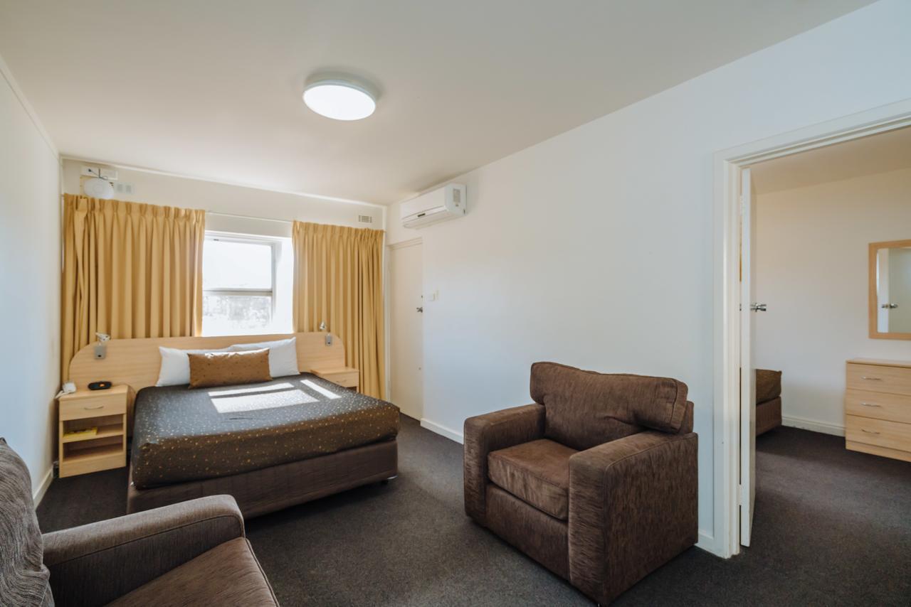 Canning Bridge Auto Lodge เพิร์ท ภายนอก รูปภาพ